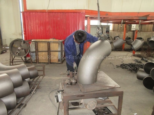 ASME B16.48 বাট ওয়েল্ড ফিটিংস 180 45 ডিগ্রী কার্বন ইস্পাত 90 ডিগ্রী রিডুসার কনুই