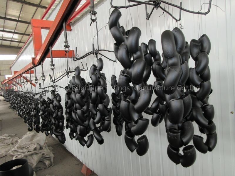 কালো 1/2' বাট ওয়েল্ড ফিটিং P245GH কার্বন ইস্পাত 45 ডিগ্রী লম্বা ব্যাসার্ধ কনুই